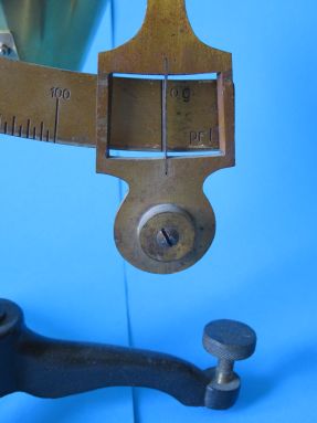 detail 3
