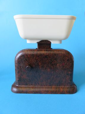 back of the scale