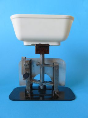 scale without bakelite housing