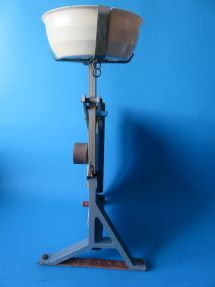 scale from aside