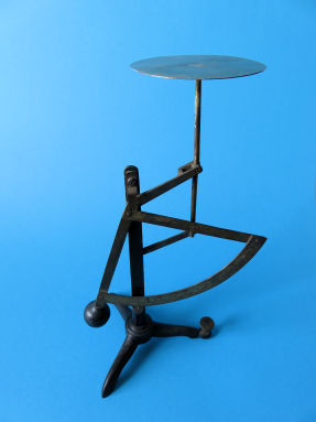 letter scale, maker unknown