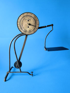 letter scale, maker A.E.