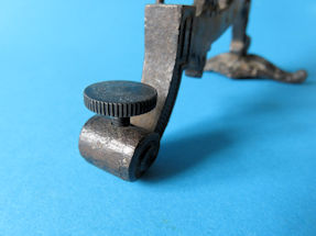 detail 9