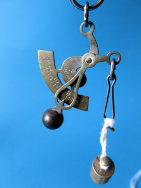 detail 1
