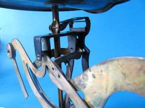 detail 1