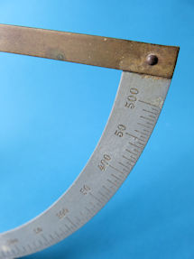 detail 5