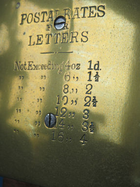 detail 11