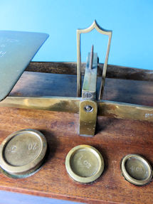 detail 5