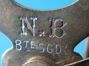 detail 2