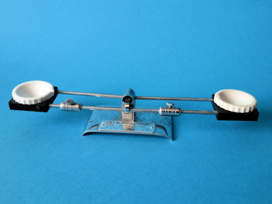 dosing scale, maker Walter und Schmitt