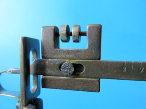 detail 8
