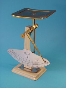 Regent letter scale, maker Jakob Maul