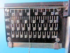 detail 12
