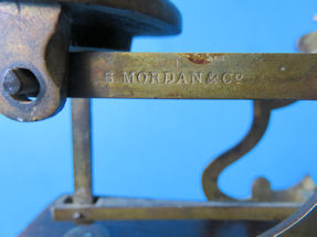 detail 1