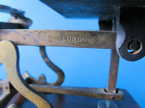 detail 3