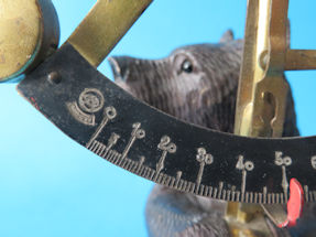 detail 1