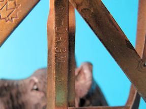 detail 5