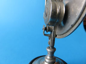 detail 3