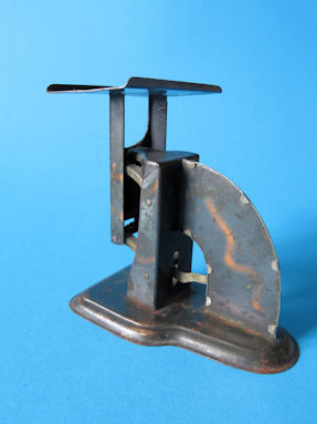 back of the GEM letter scale