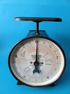 postal scale, maker Hanson, U.S.A.