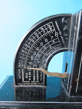 detail 9