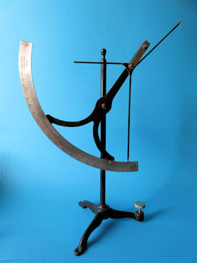 paper scale, maker Louis Schopper