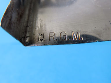 detail 8