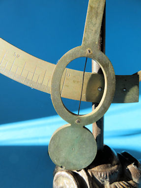 detail 3