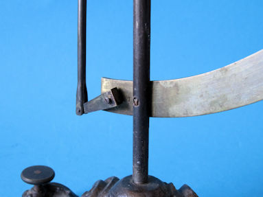detail 8
