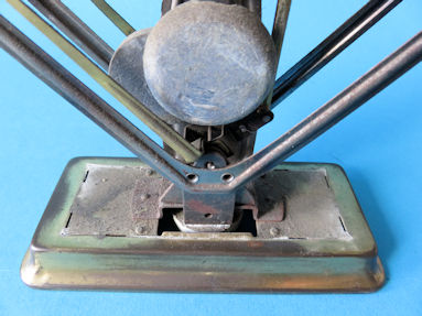 detail 7