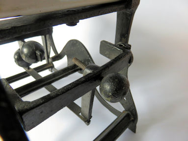 detail 9