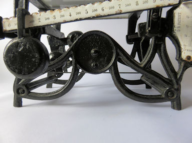 detail 10