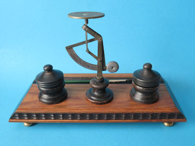 back of the ink set with letter scale