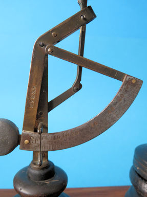detail 2