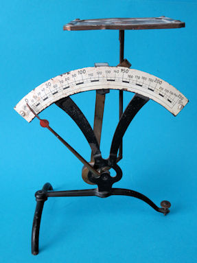 letter scale, maker Ph.J. Maul