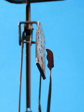 detail 1