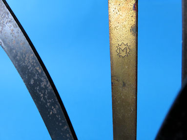 detail 12