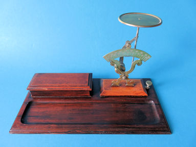 letter scale, maker Narcisse Briais