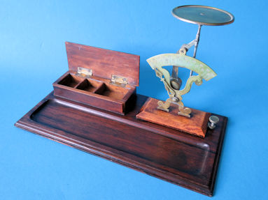 the desk set
