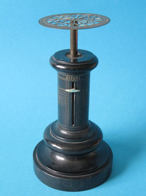 letter scale, maker Narcisse Briais