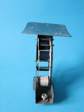 scale side view