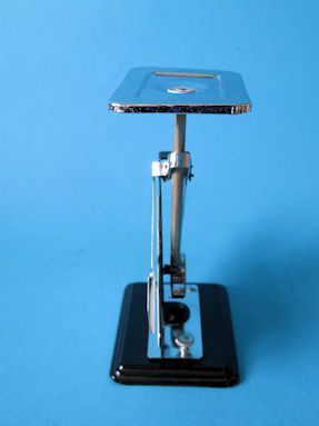 scale side view