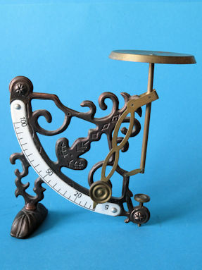 letter scale, maker Balanta
