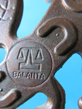detail 4