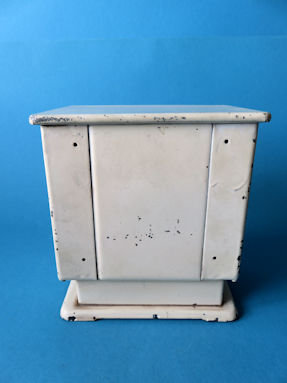 back of the scale