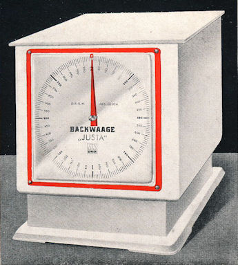 detail 8