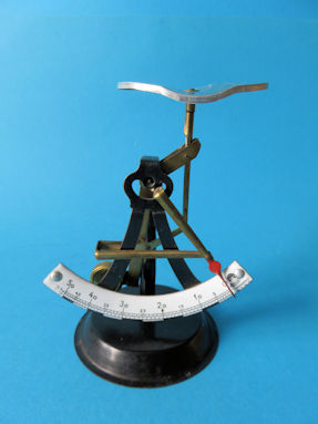 letter scale, maker Ph.J. Maul