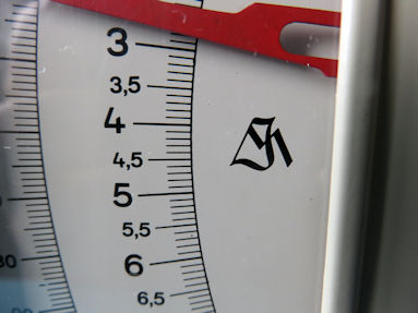 detail 1