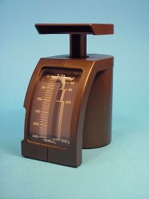 letter scale, maker Jakob Maul