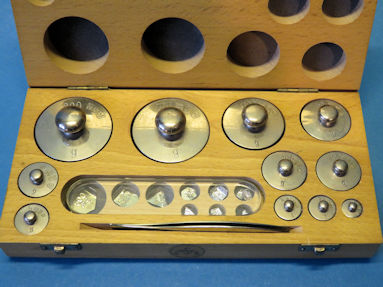 detail 25